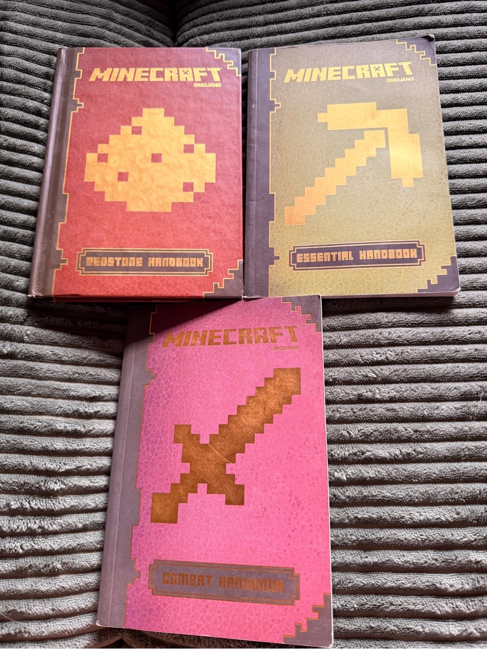 Minecraft Handbook – 3 Official Guides